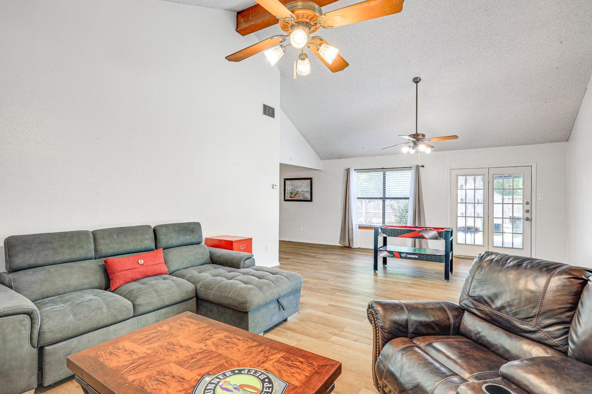 Spacious San Antonio Home Google Fiber, Game Room 외부 사진